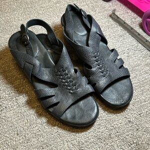 Keen leather wedge sandal